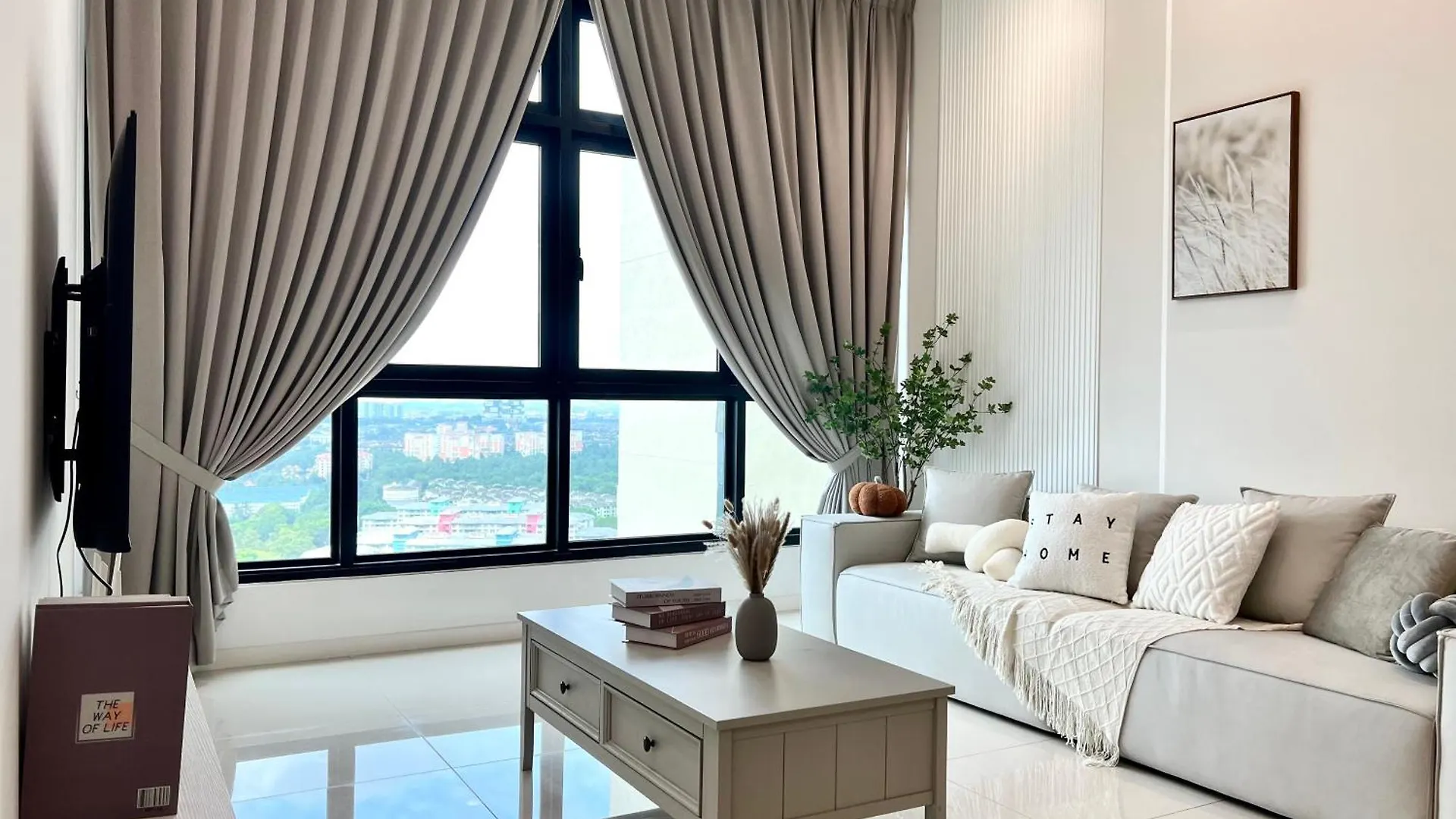 Apartment 3Br-Creamy-Paradigm Residence By Guesthouse-6-8Pax Johor Bahru